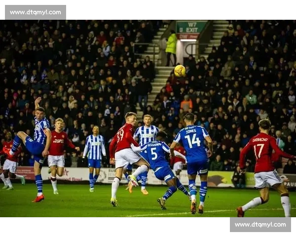 B 费点射 + 助攻蝉联曼联最佳，红魔核心成黑暗赛季唯一光